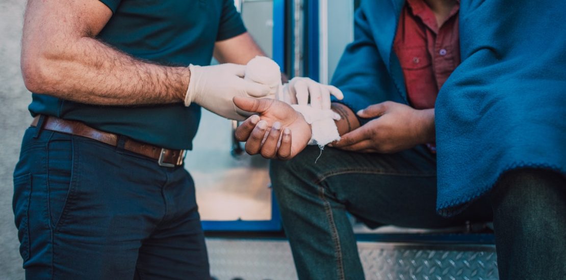 Why Giving Basic First Aid Training to Employees Matters